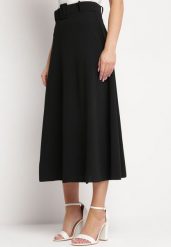 Czarna Gładka Spódnica Maxi z Gumką w Pasie i Klamrą Orirsa. Czarne spódniczki damskie Born2be, m, bez wzorów, eleganckie, maxi, rozkloszowane. Za 49.99 zł.