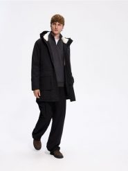 Parka z kapturem - czarny. Czarne parki męskie Reserved, l, bez wzorów, z tkaniny. Za 329.99 zł.