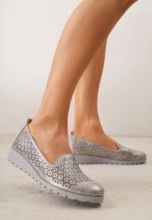 Szare Półbuty na Koturnie ze Skórzaną Wkładką i Ażurową Cholewką Arivos. Szare czółenka damskie Born2be, w ażurowe wzory, z jeansu, bez obcasa, na koturnie. Za 149.99 zł.