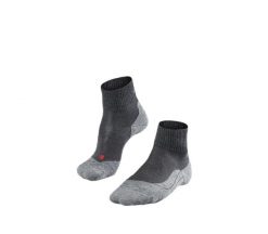 Skarpetki Falke TK5 Short. Szare skarpetki męskie Falke, bez wzorów, z poliamidu. Za 156.50 zł.