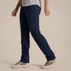 Spodnie damskie Craghoppers NosiLife Pro Convertible III. Niebieskie spodnie materiałowe damskie CRAGHOPPERS, bez wzorów, sportowe. Za 398.99 zł.