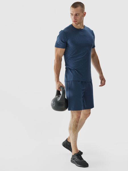 4F Spodenki treningowe regular szybkoschnące męskie - granatowe XL. Niebieskie szorty sportowe męskie 4f, m, z dzianiny, na fitness i siłownię. W wyprzedaży za 39.99 zł.