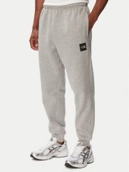 The North Face Spodnie dresowe Evo Box Hd NF0A8JB0 Szary Regular Fit. Szare spodnie dresowe męskie The North Face, bez wzorów, z bawełny. Za 279.99 zł.