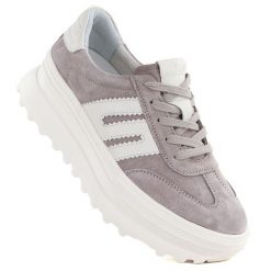 Skórzane półbuty damskie na platformie beżowe Vinceza 79608. Brązowe półbuty damskie VINCEZA, bez wzorów, ze skóry, sportowe, bez obcasa, na platformie. Za 209.99 zł.