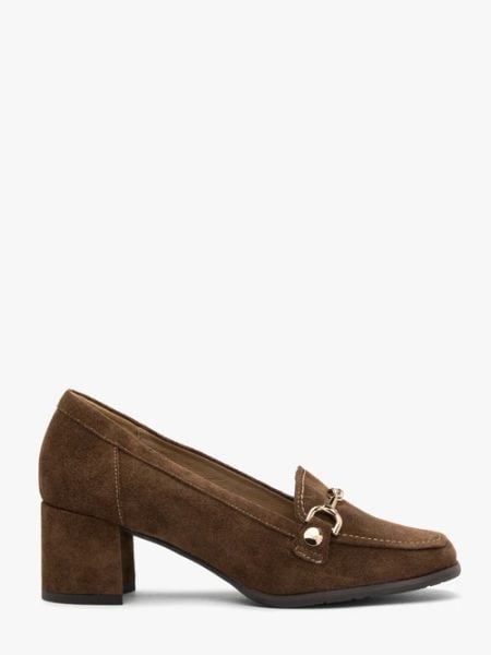 Brązowe mokasyny na słupku z łańcuszkiem. Brązowe mokasyny damskie Ryłko, ze skóry. W wyprzedaży za 329.99 zł.