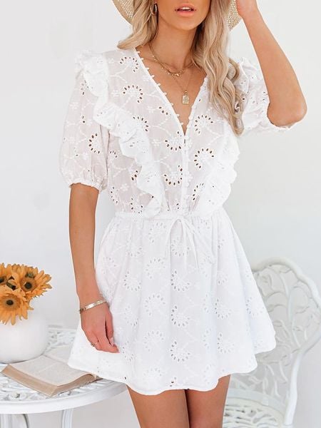 Milan Kiss Sukienka w kolorze białym rozmiar: S. Białe sukienki damskie Milan Kiss, s, bez wzorów, bez kołnierzyka, bez ramiączek, mini, rozkloszowane. Za 144.92 zł.