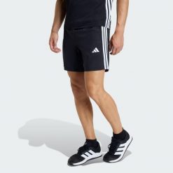 Szorty Treningowe Workout Essentials Base 3 Stripes Woven. Białe szorty sportowe męskie Adidas, na fitness i siłownię. Za 149.00 zł.