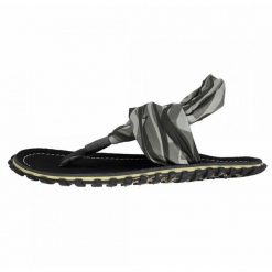 Sandały Gumbies Slingback GU-SASLI001 czarne. Czarne sandały damskie bez wzorów, z gumy, bez obcasa. Za 289.26 zł.