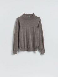 Sweter z wełny merino - brązowy. Brązowe swetry męskie Reserved, l, bez wzorów, z wełny, bez kołnierzyka. Za 199.99 zł.