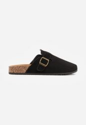 Czarne Klapki w Stylu Chodaków na Korkowej Podeszwie z Klamrą Saleilla. Czarne klapki i japonki męskie Born2be. Za 79.99 zł.