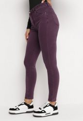 Ciemnofioletowe Jeansy Skinny z Regularnym Stanem Ingas. Fioletowe jeansy damskie Born2be. Za 74.99 zł.