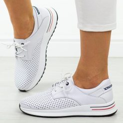Białe skórzane półbuty damskie Filippo Dp6022/25. Białe półbuty damskie Filippo, w ażurowe wzory, z jeansu, biznesowe, bez obcasa, na płaskiej podeszwie. Za 199.00 zł.
