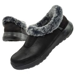 Buty zimowe Skechers ON-THE SLIP-INS. Czarne trampki i tenisówki damskie Skechers, bez wzorów, ze skóry ekologicznej. Za 239.00 zł.