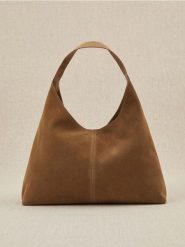 Zamszowa torebka hobo z przeszyciem - brązowy. Brązowe torebki klasyczne damskie Sinsay, bez wzorów, z zamszu, zamszowe, bez dodatków. Za 149.99 zł.