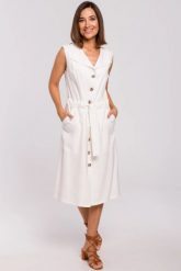 Sukienka koszulowa na lato szmizjerka z paskiem ecru. Sukienki damskie Sukienki.shop, na co dzień, na lato, xxl, bez wzorów, z materiału, bez kołnierzyka, bez ramiączek, koszulowe. W wyprzedaży za 237.00 zł.