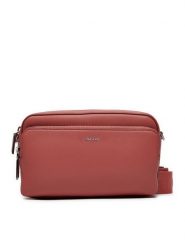 Calvin Klein Torebka Ck Must Camera Bag K60K611927 Różowy. Czerwone listonoszki damskie CALVIN KLEIN, bez wzorów, ze skóry, bez dodatków. Za 569.99 zł.