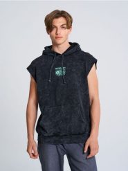 Bluza bez rękawów z kapturem i nadrukiem Rick & Morty - szary. Szare bluzy z kapturem męskie Sinsay, l. Za 59.99 zł.