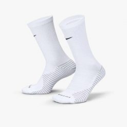 Skarpety Treningowe Nike DRI-FIT Strike. Białe skarpetki męskie Nike, bez wzorów, z bawełny. Za 68.95 zł.