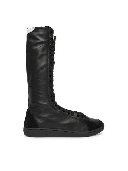 Patrizia Pepe Kozaki 8Y0145/L150-K101 Czarny. Czarne kozaki damskie Patrizia Pepe, ze skóry, bez obcasa, na płaskiej podeszwie. Za 1,109.00 zł.