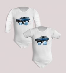 Polonez — body (Rozmiar: 3M; Długość rękawa: krótki; Kolor nadruku: granatowy; Rodzaj nadruku: Polonez). Niebieskie body niemowlęce nikiniki, bez wzorów, z bawełny, bez ramiączek. Za 59.00 zł.