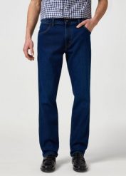 MĘSKIE SPODNIE WRANGLER GREENSBORO COSMIC BLUE 112362339. Niebieskie spodnie materiałowe męskie Wrangler, bez wzorów, z jeansu. Za 229.99 zł.