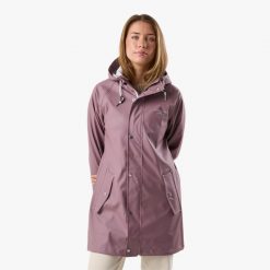 Kurtka przeciwdeszczowa turystyka damska Swedemount Väderöarna Coat wodoodporna. Fioletowe kurtki przeciwdeszczowe damskie SWEDEMOUNT, xl, z kapturem. Za 251.99 zł.