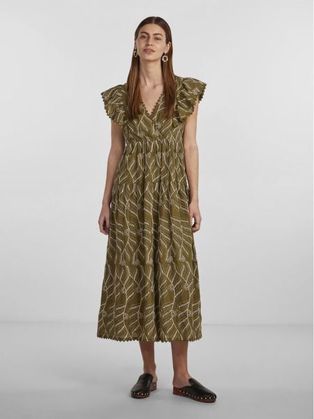 YAS Sukienka codzienna 26030117 Zielony Regular Fit. Zielone sukienki damskie YAS, na co dzień, xs, bez wzorów, z wiskozy, bez kołnierzyka, bez ramiączek, proste. Za 269.99 zł.