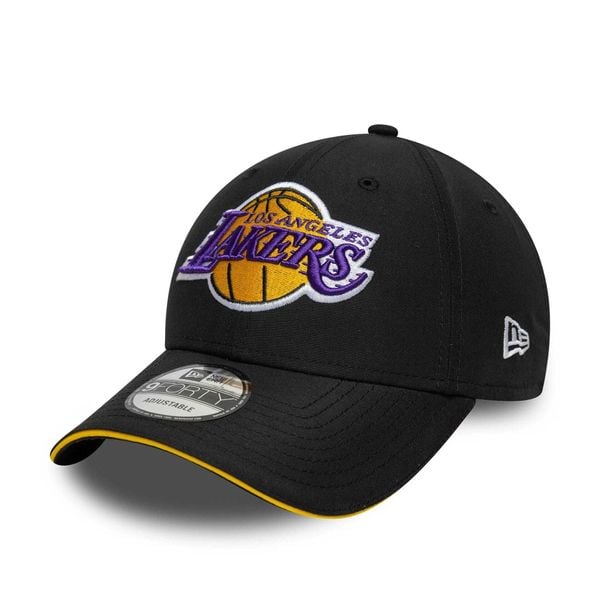 Czapka New Era 9Forty Los Angeles Lakers. Czarne czapki męskie New Era, bez wzorów. Za 174.50 zł.