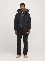 Jack & Jones Płaszcz zimowy w kolorze czarnym rozmiar: XL. Czarne płaszcze męskie Jack & Jones, na zimę, xl, bez wzorów. Za 259.13 zł.