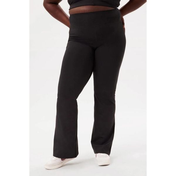 Damskie legginsy Girlfriend Collective. Czarne legginsy damskie GIRLFRIEND COLLECTIVE, bez wzorów. Za 392.50 zł.