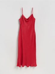 Sukienka midi z wiskozą - czerwony. Czerwone sukienki damskie Reserved, l, bez wzorów, z tkaniny, bez kołnierzyka, bez ramiączek, midi, dopasowane. Za 179.99 zł.