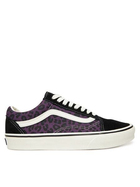 Vans Tenisówki Old Skool VN000D7Z6N01 Fioletowy. Fioletowe trampki i tenisówki damskie Vans, bez wzorów, ze skóry. Za 339.99 zł.