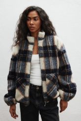 Wełniana bluza typu baranek w kratę GRANATOWO BEŻOWĄ - VELMORE 9343-UNI. Brązowe bluzy bez kaptura damskie Marsala, m, z bawełny. Za 599.90 zł.