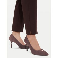 Szpilki U.S. Polo Assn. Brązowe szpilki U.S. Polo Assn., bez wzorów, bez obcasa. Za 349.99 zł.