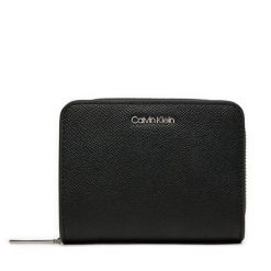 Portfel Calvin Klein. Czarne portfele damskie CALVIN KLEIN, bez wzorów. Za 159.99 zł.