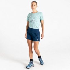 Spodenki turystyczne damskie Off Trail. Niebieskie szorty damskie Dare 2b, bez wzorów, sportowe. W wyprzedaży za 667.00 zł.