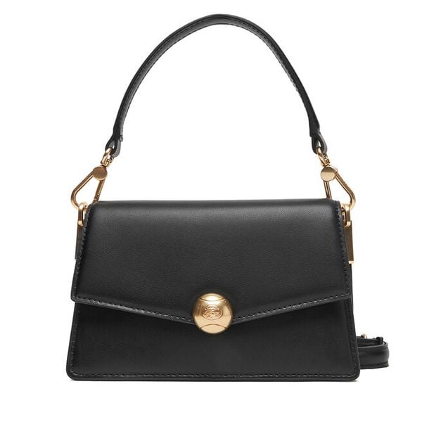 Torebka Lacoste. Czarne torebki klasyczne damskie Lacoste, bez wzorów, bez dodatków. Za 599.99 zł.