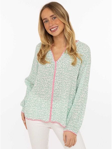 Zwillingsherz Bluzka "Wilder Leo" w kolorze zielonym rozmiar: onesize. Zielone bluzki damskie Zwillingsherz, bez wzorów, z wiskozy, bez kołnierzyka, bez ramiączek. Za 119.95 zł.