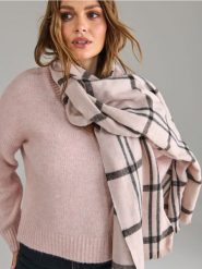 Sweter z dekoltem V - różowy. Czerwone swetry klasyczne damskie Sinsay, l, bez kołnierzyka. Za 69.99 zł.