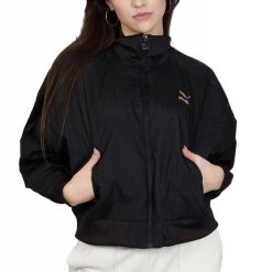 Kurtka PUMA YELLOW PUMA X AITANA PADDED BOMBER Czarny. Czarne kurtki damskie Puma, m, bez wzorów, z nylonu, bez kaptura. Za 258.30 zł.