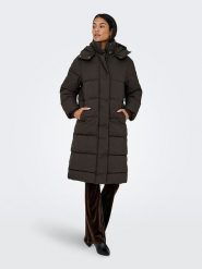 JDY Płaszcz zimowy "Maja" w kolorze brązowym rozmiar: S. Brązowe płaszcze damskie JDY, na zimę, s, bez wzorów, z puchu. Za 178.79 zł.