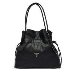 Torebka Guess. Czarne torebki klasyczne damskie Guess, z aplikacjami, bez dodatków. Za 584.99 zł.