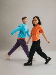 Bawełniany t-shirt - czerwony. Czerwone koszulki dziewczęce Reserved, bez wzorów, z bawełny, bez ramiączek. Za 19.99 zł.