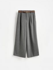 Spodnie wide leg z paskiem - ciemnoszary. Szare spodnie materiałowe damskie Reserved, bez wzorów, z tkaniny. Za 129.99 zł.