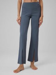 4F Legginsy w kolorze niebieskim do jogi rozmiar: XS. Niebieskie legginsy sportowe damskie 4f, xs, bez wzorów, z materiału, na jogę i pilates. Za 90.95 zł.