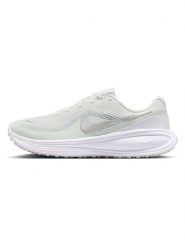Nike Buty "REVOLUTION 8" w kolorze biało-zielonym do biegania rozmiar: 40,5. Białe obuwie do biegania damskie Nike. Za 227.15 zł.