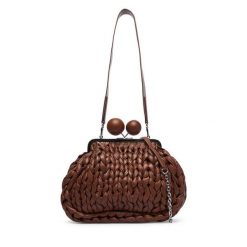 Torebka Weekend Max Mara. Brązowe torebki klasyczne damskie Weekend Max Mara, bez wzorów, bez dodatków. Za 2,629.00 zł.