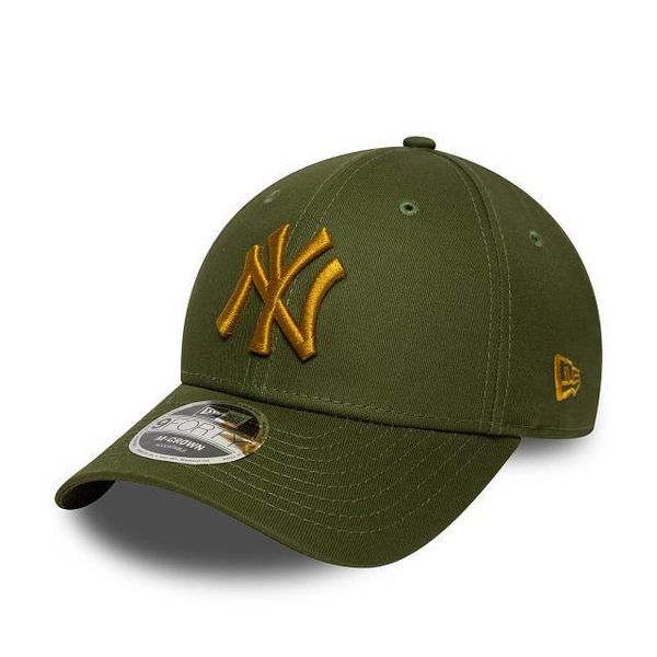 Czapka baseballowa 9Forty New York Yankees WS Patch MC Rig. Zielone czapki męskie New Era, bez wzorów. Za 148.95 zł.