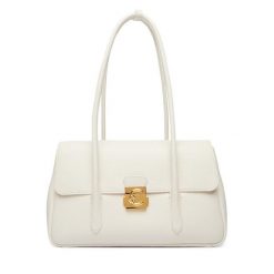 Torebka Coccinelle. Torebki klasyczne damskie Coccinelle, bez wzorów, bez dodatków. Za 1,539.00 zł.