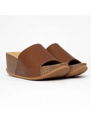 Sunbay Klapki "Toluca" w kolorze jasnobrązowym na koturnie rozmiar: 39. Brązowe klapki damskie Sunbay, bez wzorów, z materiału, bez obcasa, na koturnie. Za 153.71 zł.